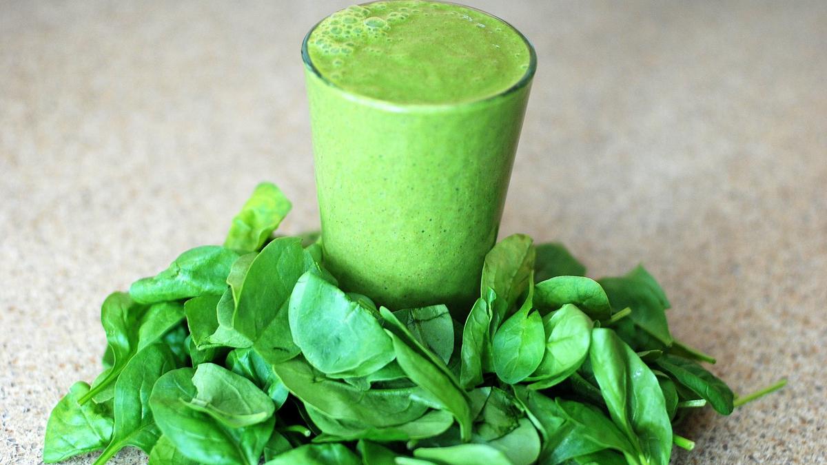 5 Manfaat Mengonsumsi Jus Bayam di Pagi Hari, Dapat Menurunkan Kolesterol dan Berat Badan