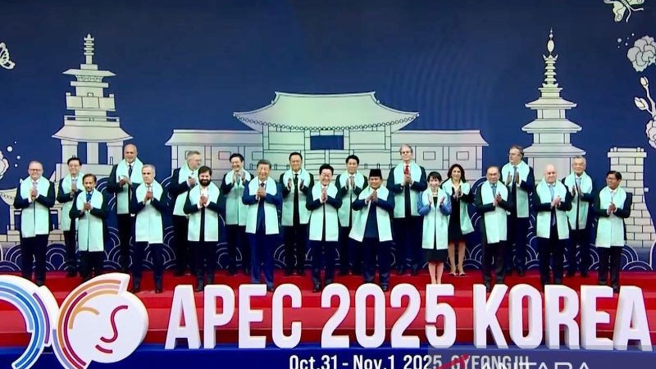 Fakta Unik KTT APEC 2025: Presiden Prabowo Duduk di Barisan Depan Bersama Tuan Rumah