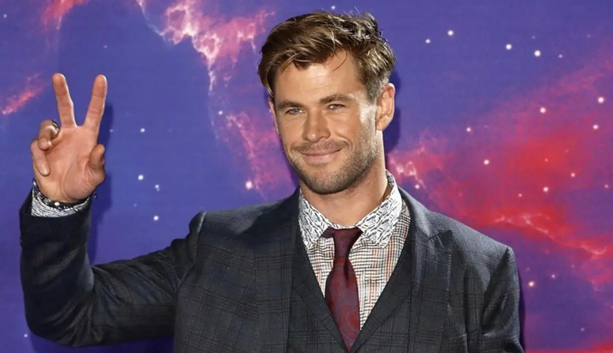 chris hemsworth