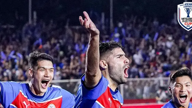 Kike Linares merayakan gol dalam laga Piala AFF 2024 antara Filipina vs Thailand, Jumat (27/12/2024). (c) ASEAN United FC