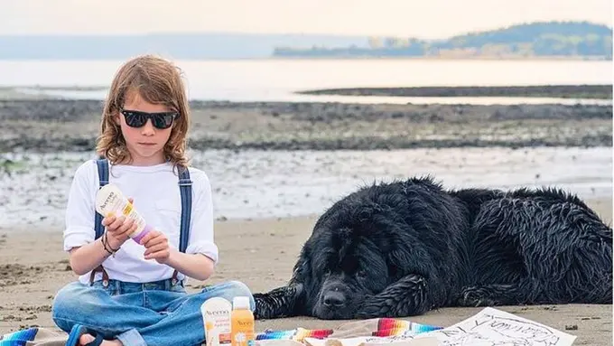 Persahabatan Seorang Bocah dengan Anjing dan Kuda