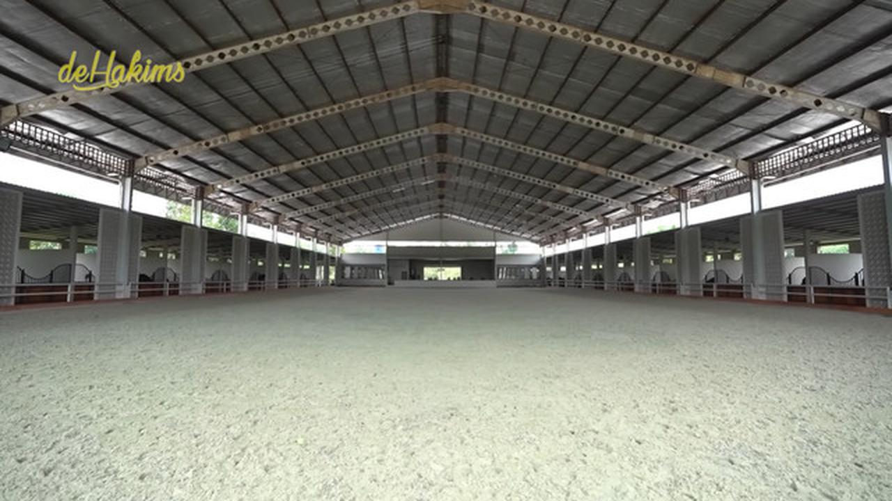 8 Potret Stable Kuda Nabila Syakieb yang Modern dengan Fasilitas Mewah
