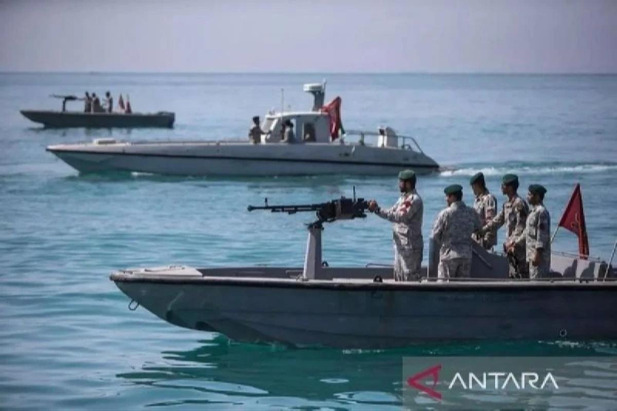 Iran Sepakat Hapus Biaya Tol di Selat Hormuz sebagai Bagian Kesepakatan dengan AS