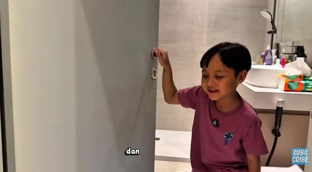 12 Potret Kamar Arasya Anak Tasya Kamila dengan Konsep Playful Modern