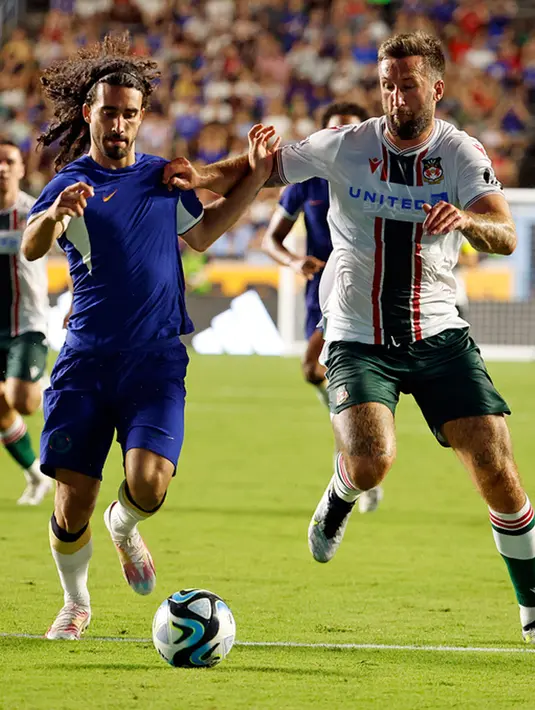 <p>Tembakan Maatsen dari dalam kotak penalti tak kuasa dibendung Ben Foster. Chelsea unggul 1-0. (AP Photo/Karl B DeBlaker)</p>