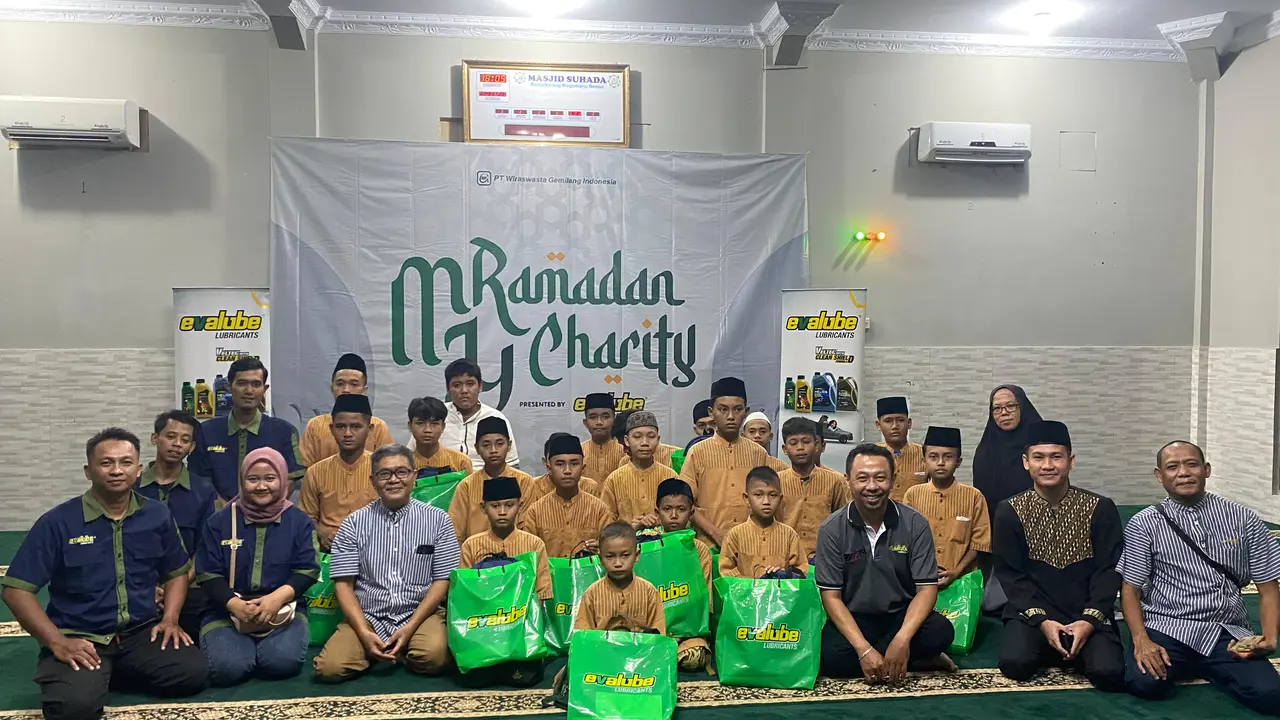 Evalube Berbagi Kasih ke Panti Asuhan dan Mekanik Bengkel di 3 Kota (ist)