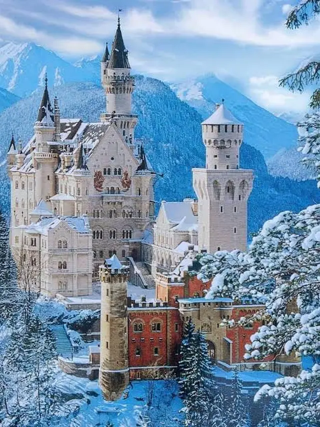 Keindahan Neuschwanstein Castle (sumber: neuschwanstein.de)