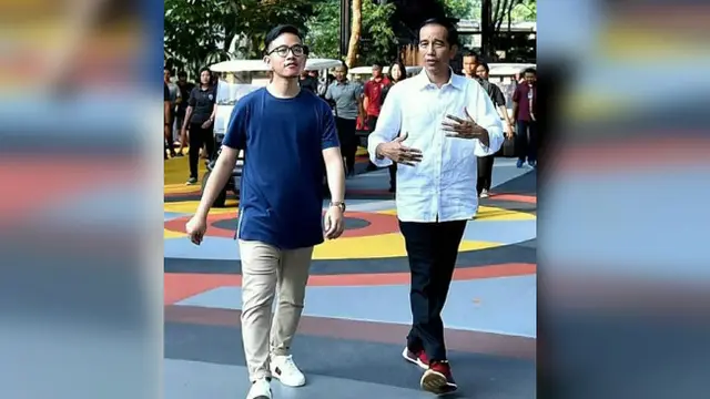 Di tengah acara ngabuburit tersebut, Jokowi tak lupa menyapa masyarakat yang juga berwisata di Dufan.