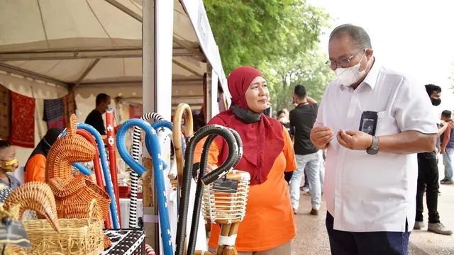 PNM #BangkitSenyumBersama Wujudkan Sinergi Holding Ultra Mikro lewat Festival Pasar Senyum Rakyat