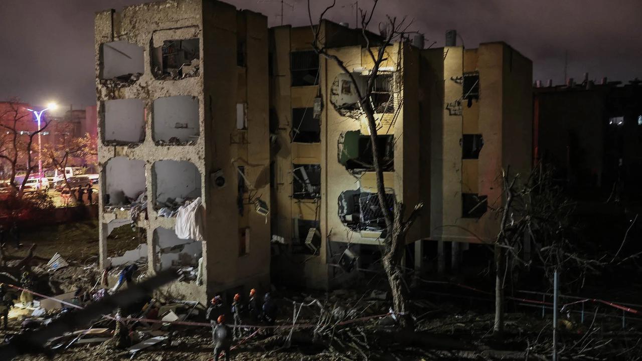 FOTO Arad Israel Luluh Lantak Dihantam Rudal Iran