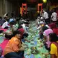 Buka puasa bersama antarumat beragama di Vihara Dhanagun Jalan Suryakancana, Kota Bogor, Rabu 15 Juni 2016. (Liputan6.com/Achmad Sudarno)