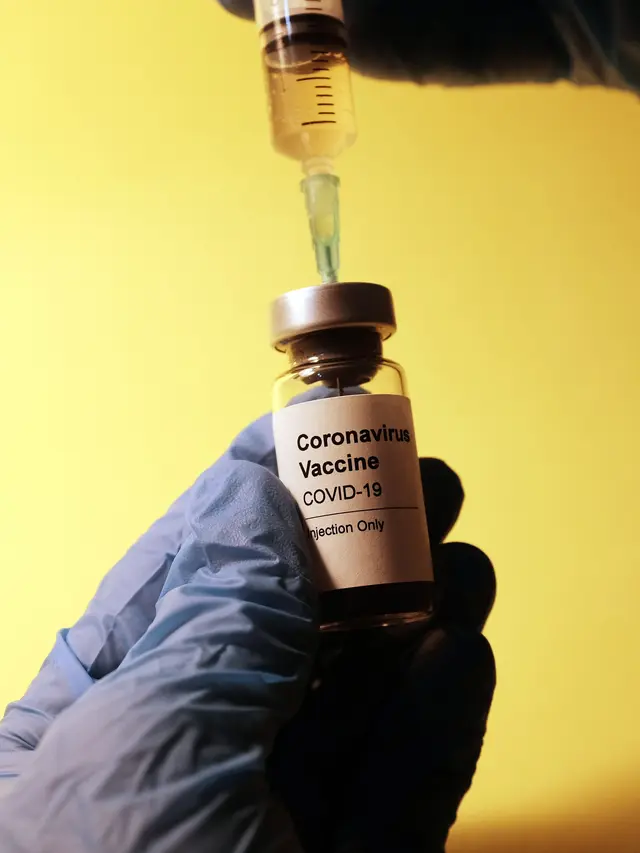 Tak Perlu Surat Domisili, Vaksinasi Covid-19 Kini Cuma Modal KTP