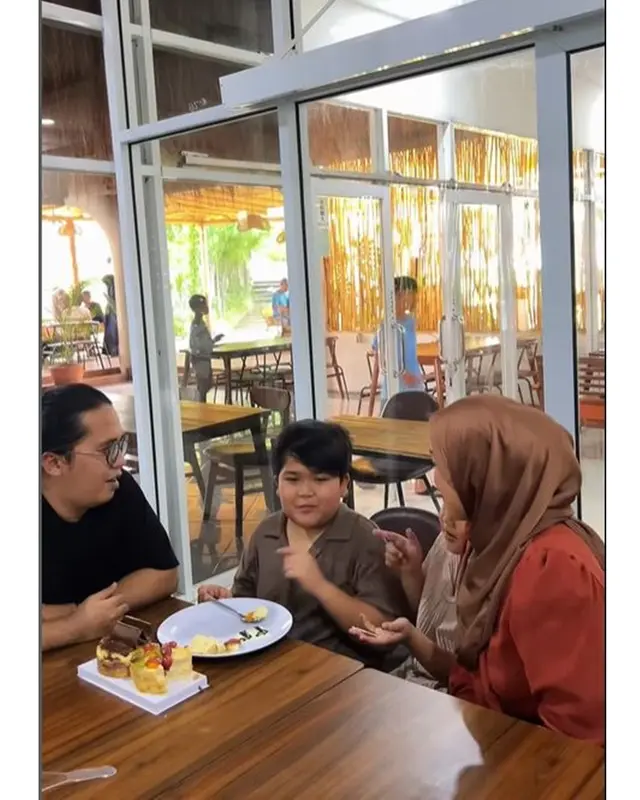 6 Momen Ririe Fairus rayakan ultah anak bersama Ayus Sabyan, bongkar eks suami punya pasangan baru