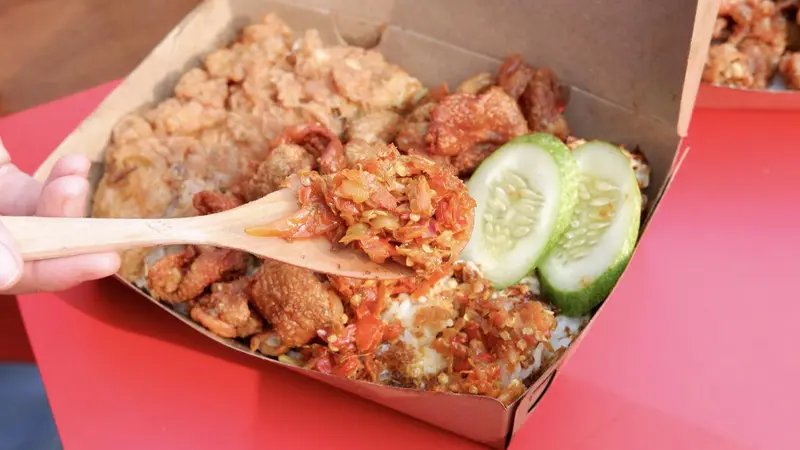 Ragam Varian Nasi Kulit Ayam dari Wakaka Group, Satu Porsi Kenyangnya Lama  - Lifestyle Liputan6.com