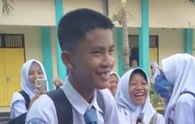 Viral Sekelompok Anak SMA Ini Iuran Beli Sepeda untuk Teman yang Jalan Kaki ke Sekolah, Tuai Pujian