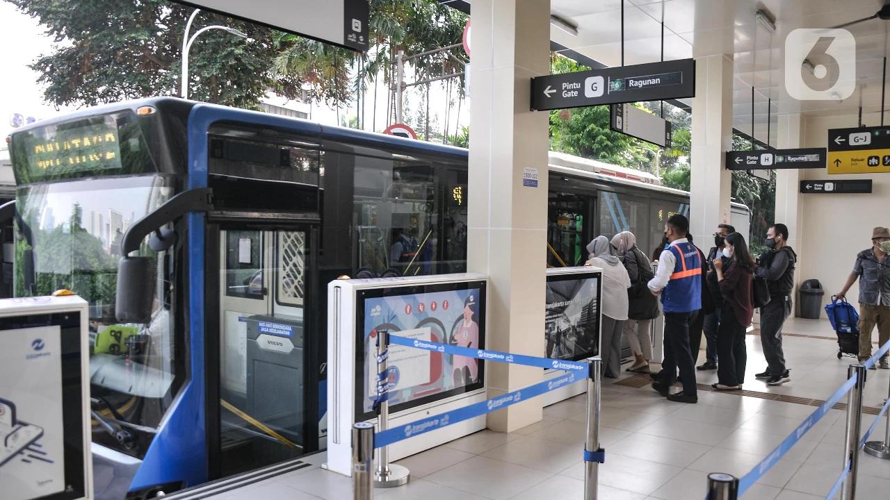 Tarif Baru Transjakarta Masih Dikaji, Daya Beli Warga Jadi Pertimbangan