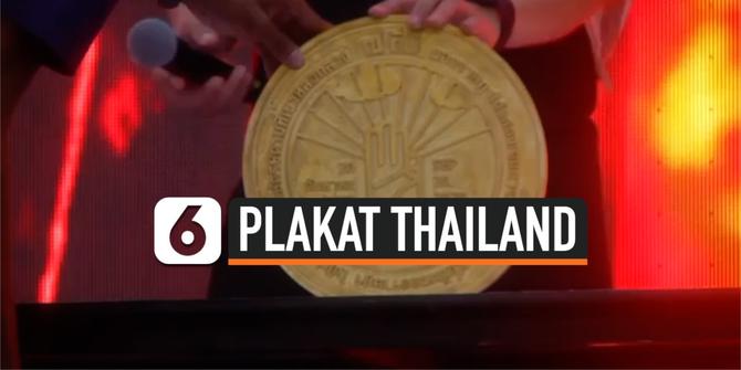 VIDEO: Plakat 'Negara Milik Rakyat' untuk Raja Thailand