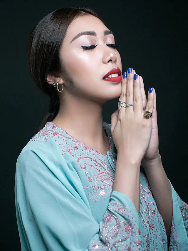 Natural Glam Makeup Look (Pink Red) - Picci Ramlan for FIMELA.com