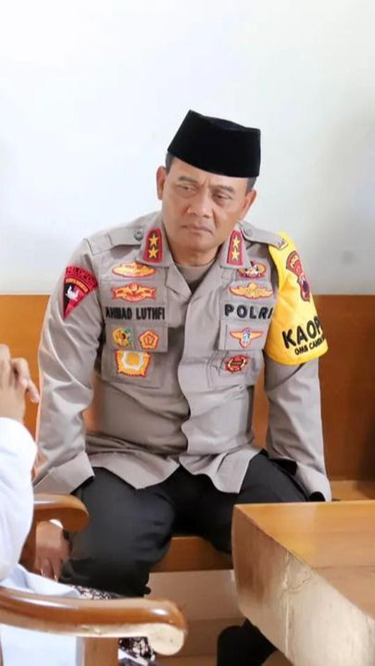 Selain itu, Irjen Ahmad Luthfi juga sempat menduduki sejumlah jabatan.