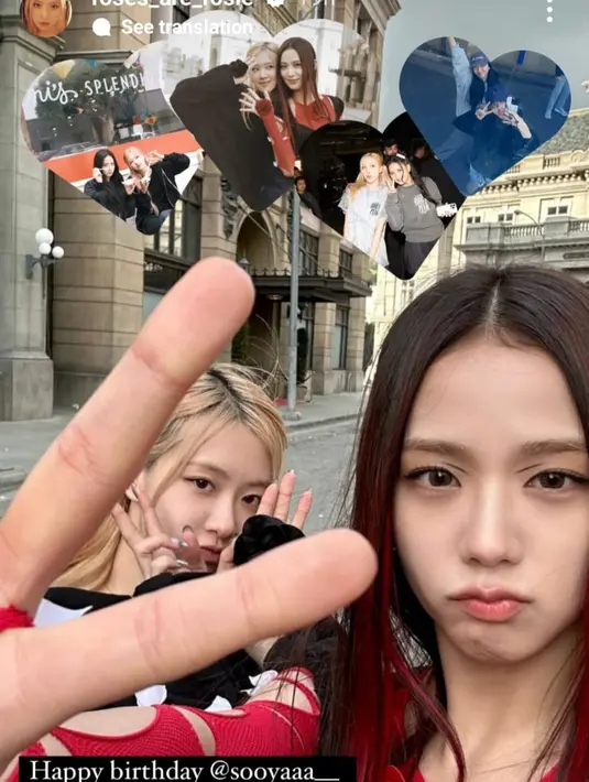 <p>Rose juga mengunggah foto bersama Jisoo di lokasi syuting "Flower". Dalam keterangannya, dia mengucapkan selamat dan mendoakan Jisoo. "Selalu menjadi teman yang dapat diandalkan dan saudara perempuan yang dapat diandalkan." (Foto: Instagram/ roses_are_rosie)</p>