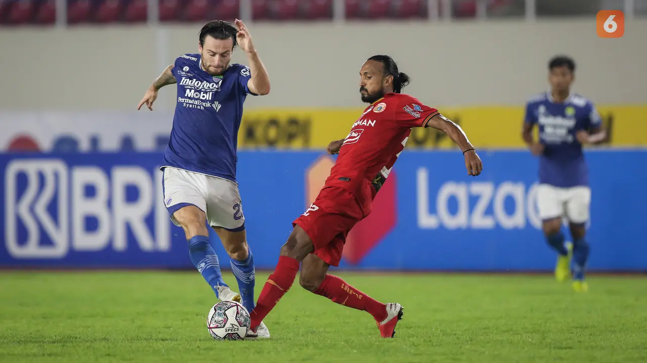 Foto: Persija Jakarta Patahkan Rekor Belum Terkalahkan Persib Bandung di BRI Liga 1 2021 / 2022
