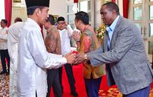 VIDEO: Jokowi Open House Lebaran Terakhir di Istana, Hadir Para Menteri & Warga Antre Sejak Subuh