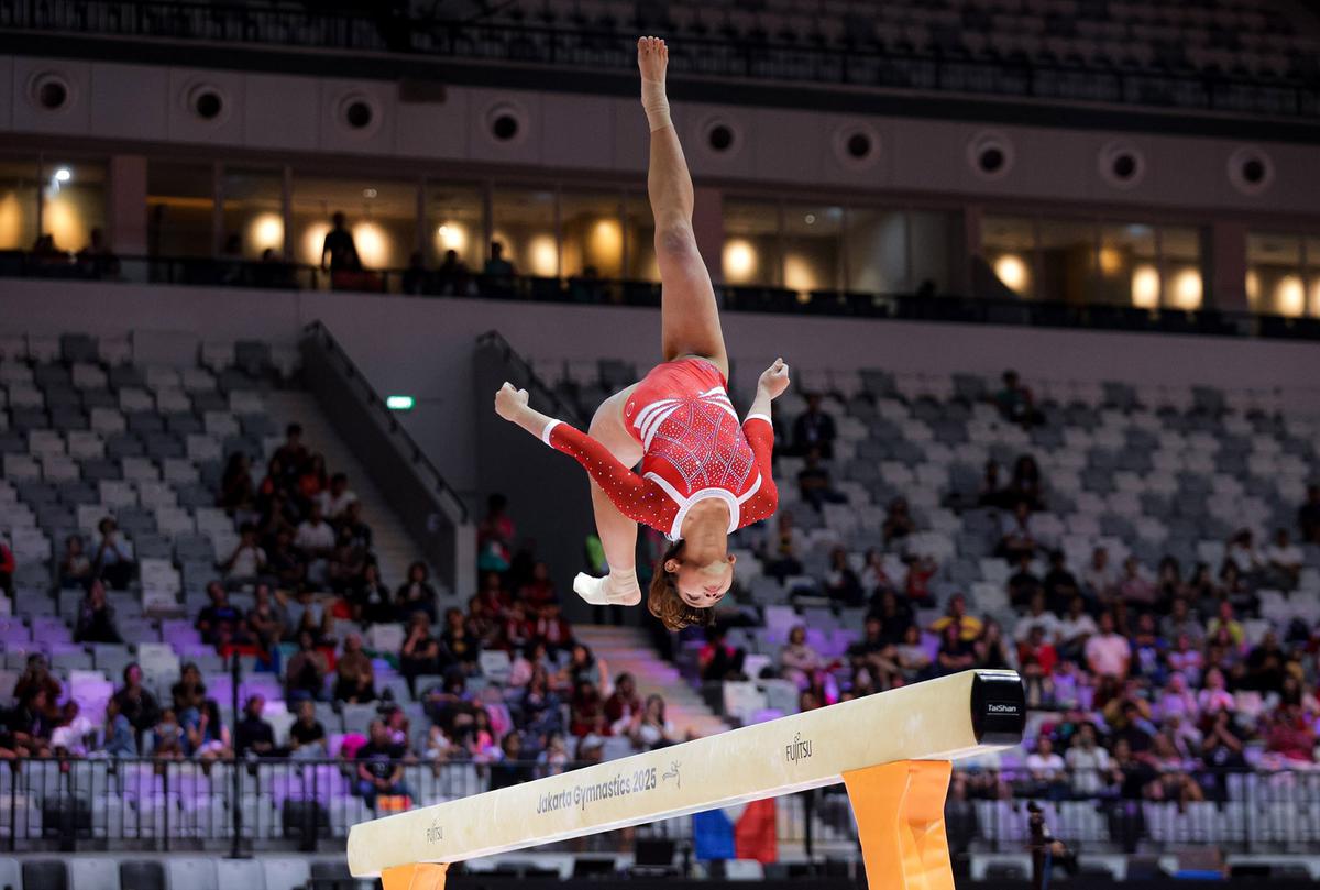 FOTO: Debut Apik Tim Gimnastik Putri Indonesia di Kejuaraan Dunia 2025, Tampil Maksimal di Hadapan Publik Sendiri