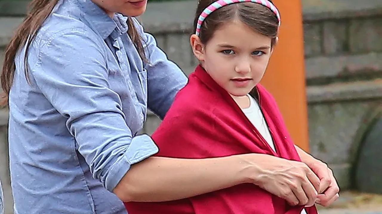 Katie Holmes - <a href=