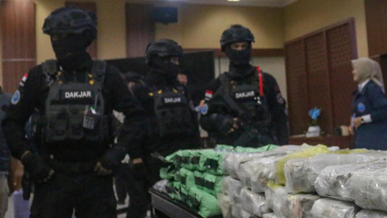 FOTO: Operasi Saber Bersinar Ungkap 715 Kasus Narkotika