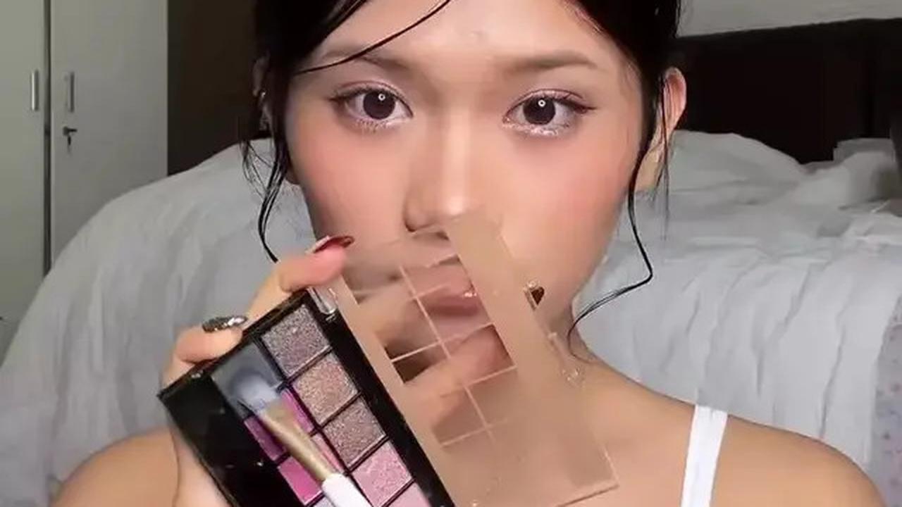Cara Mengatasi Rambut Pitak dengan Trik Makeup Sederhana