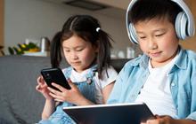 Internet Tidak Aman untuk Anak! Ini Cara Mengajari Anak Bahaya Dunia Digital dengan Mudah