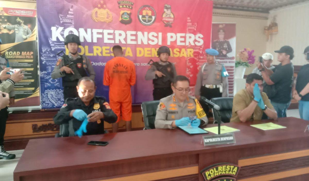 Dari hasil visum, ditemukan beberapa luka pada korban akibat benda tumpul. 

"Memang betul adanya beberapa luka ditemukan karena benda tumpul," ujar Kapolres.