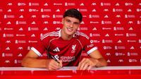 Giovanni Leoni resmi bergabung dengan Liverpool pada Jumat (15/8/2025). (dok. Liverpool)