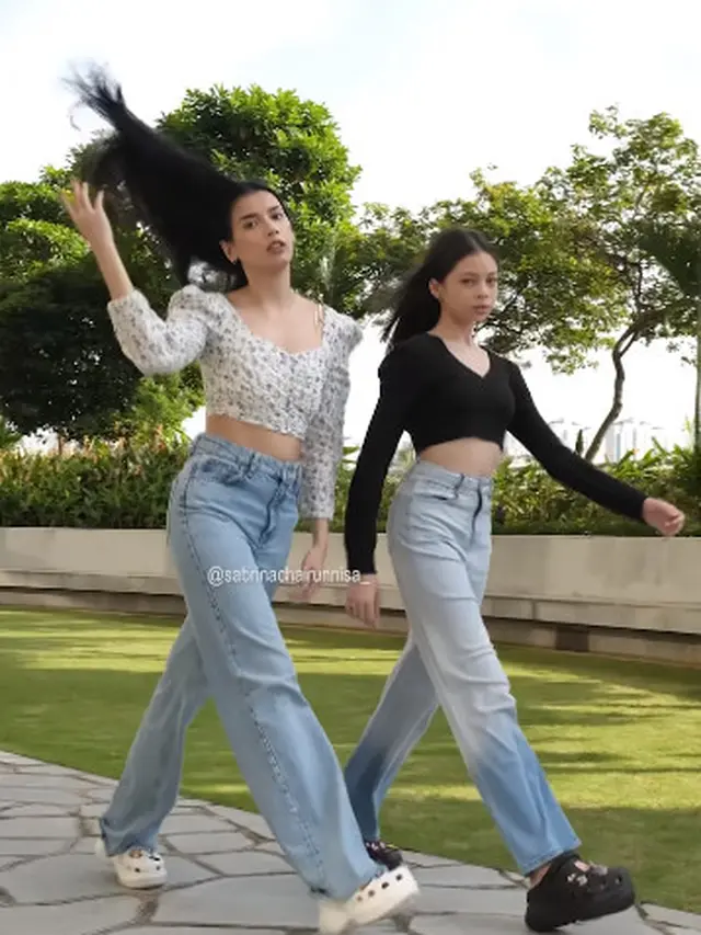 Disebut Mirip, Ini 5 Potret Sabrina Chairunnisa dan Nada Tarina Putri