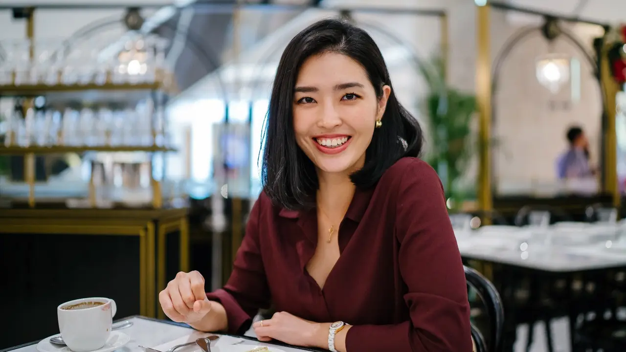 wanita menarik