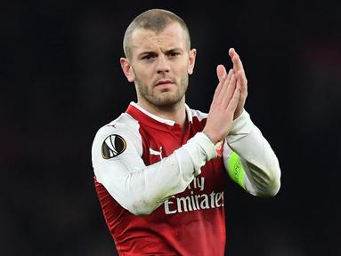 Perayaan tahun baru menjadi tradisi yang dilakukan di seluruh penjuru dunia. Tak terkecuali oleh para pesepak bola top Eropa. Bahkan 7 di antaranya memiliki nilai lebih setiap merayakannya, karena ternyata bertepatan pula dengan perayaan hari ulang tahun mereka. (AFP/Ben Stansall)