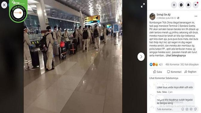 Gambar Tangkapan Layar Foto Rombongan Penumpang di Bandara Soekarno-Hatta