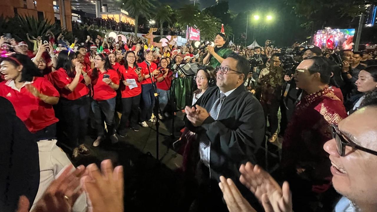 Tutup Christmas Carol 2025, Rano Karno Ajak Warga Rayakan Tahun Baru dengan Doakan Korban Bencana Aceh-Sumatra