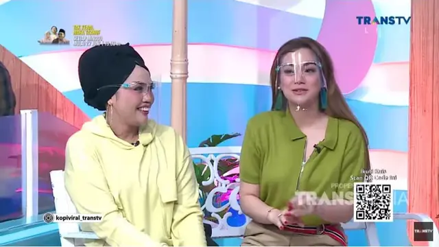 Celine Evangelista - Elly Sugigi (Foto: YouTube)