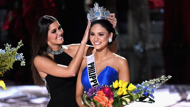 20151220-Filipina Rebut Gelar Wanita Tercantik di Miss Universe 2015