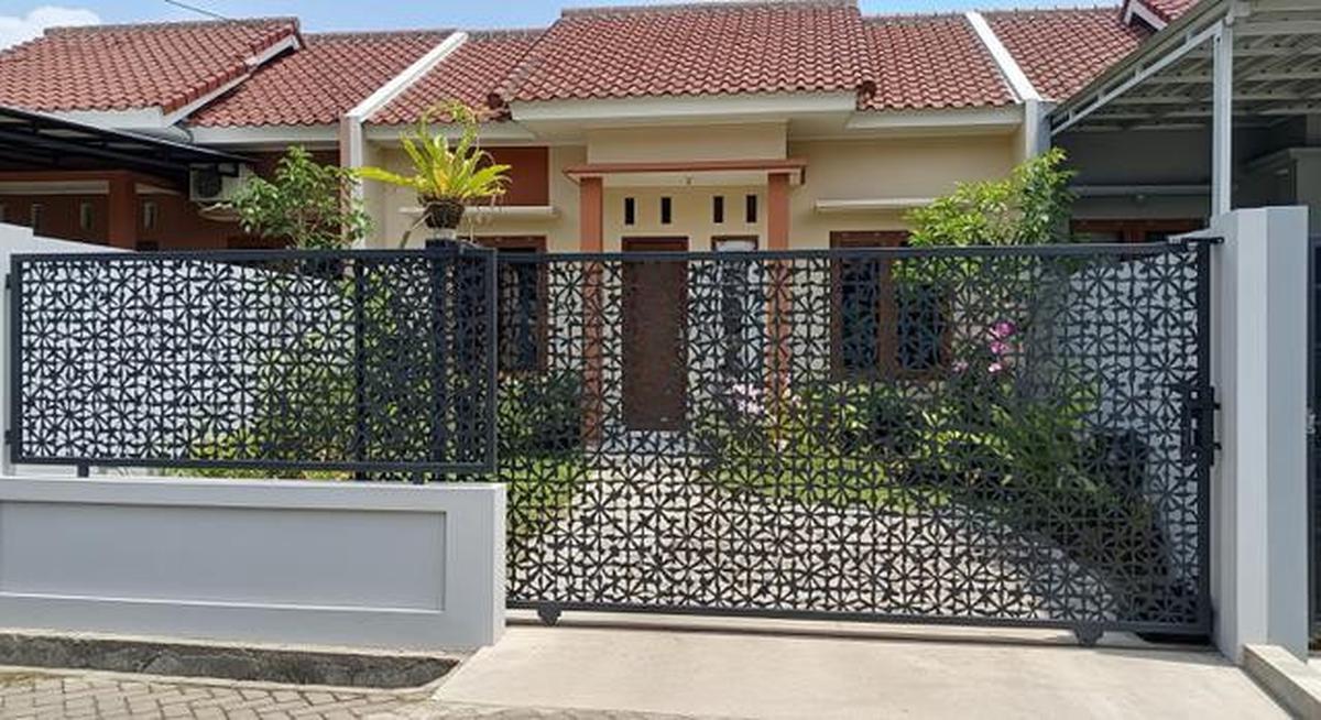 8 Model Pagar Besi Sliding Minimalis 2025, Cocok untuk Rumah di Lahan Terbatas