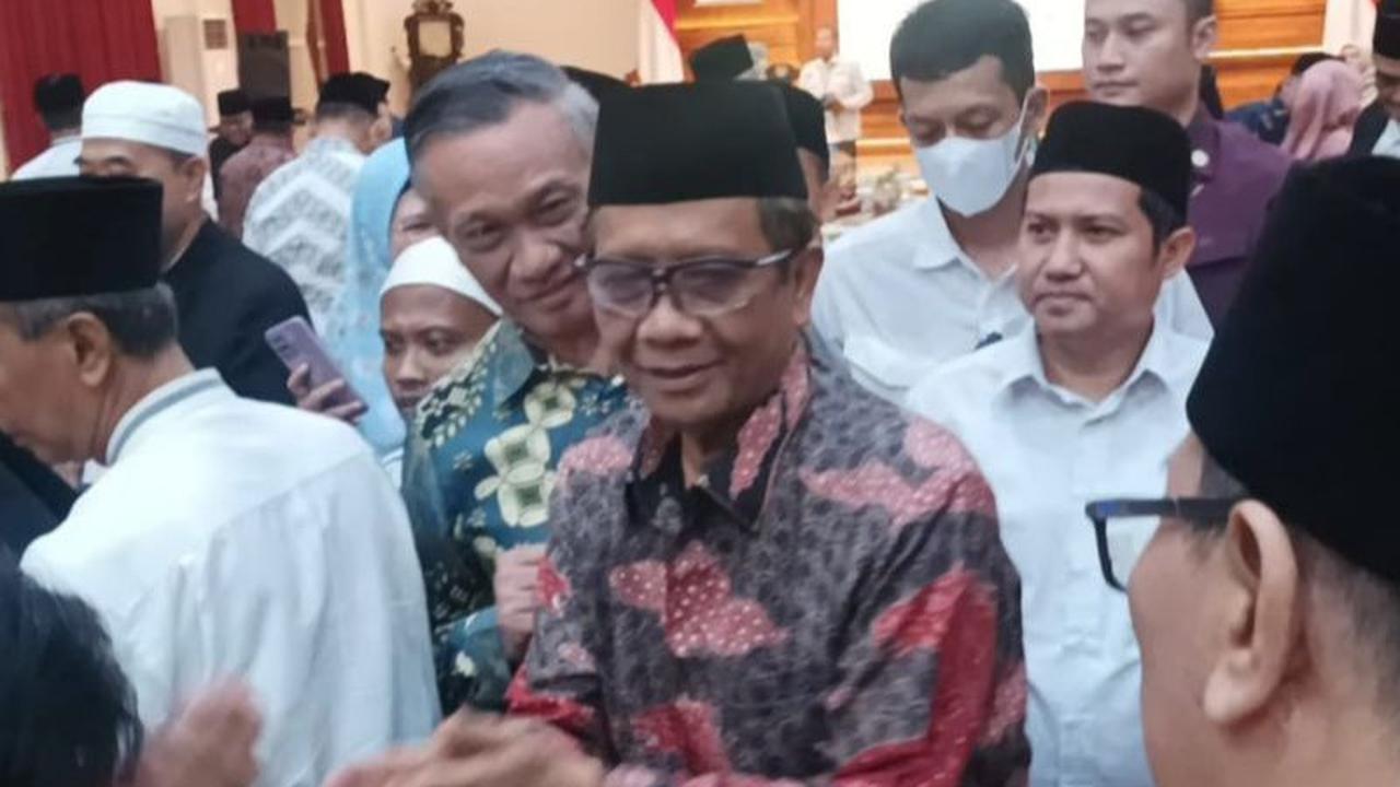 Mahfud menyampaikan bahwa saat ini di Indonesia sudah tumbuh budaya pesantren.<br>