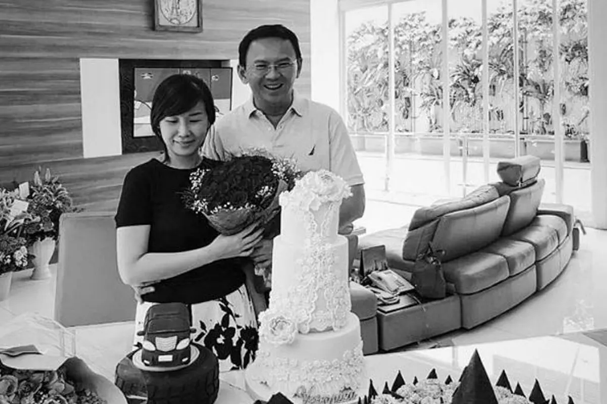Instagram Istrinya Telah Kembali, Ahok Ikut Tantangan Bottle Flip
