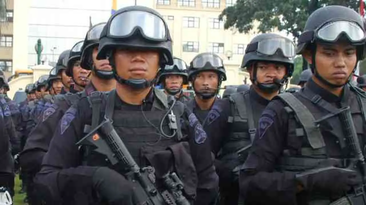 Densus 88 Antiteror Tangkap Terduga Teroris di Lampung Timur