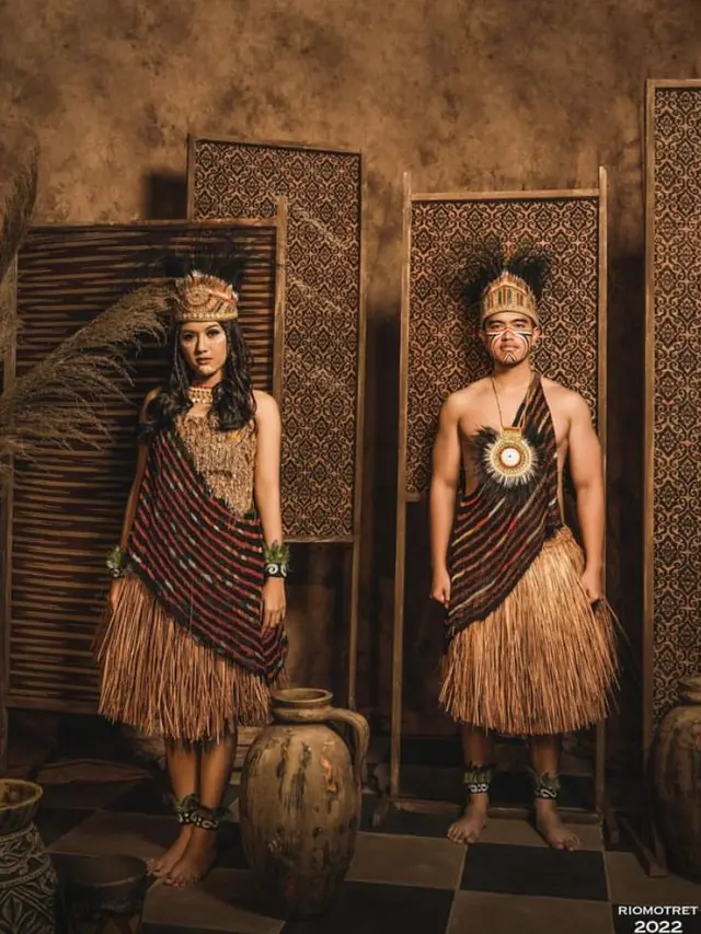 Jadi Konsep Terakhir, 6 Potret Prewedding Kaesang Pangarep-Erina Gudono Pakai Busana Adat Papua