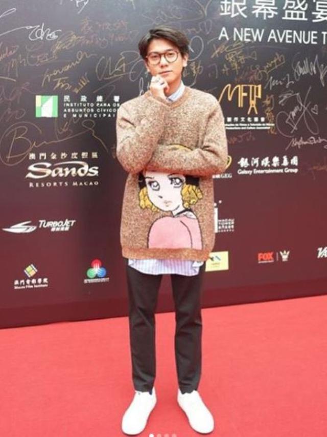 6 Gaya Iqbaal Ramadhan Dari Kasual Sampai Formal Lifestyle Liputan6 Com