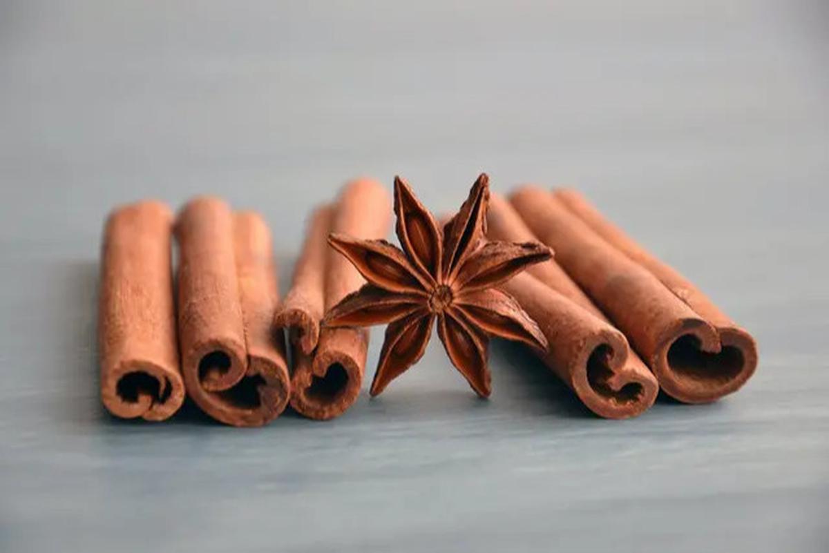 5 Minuman yang Baik Dikonsumsi Sebelum Tidur untuk Turunkan Kolesterol Tinggi