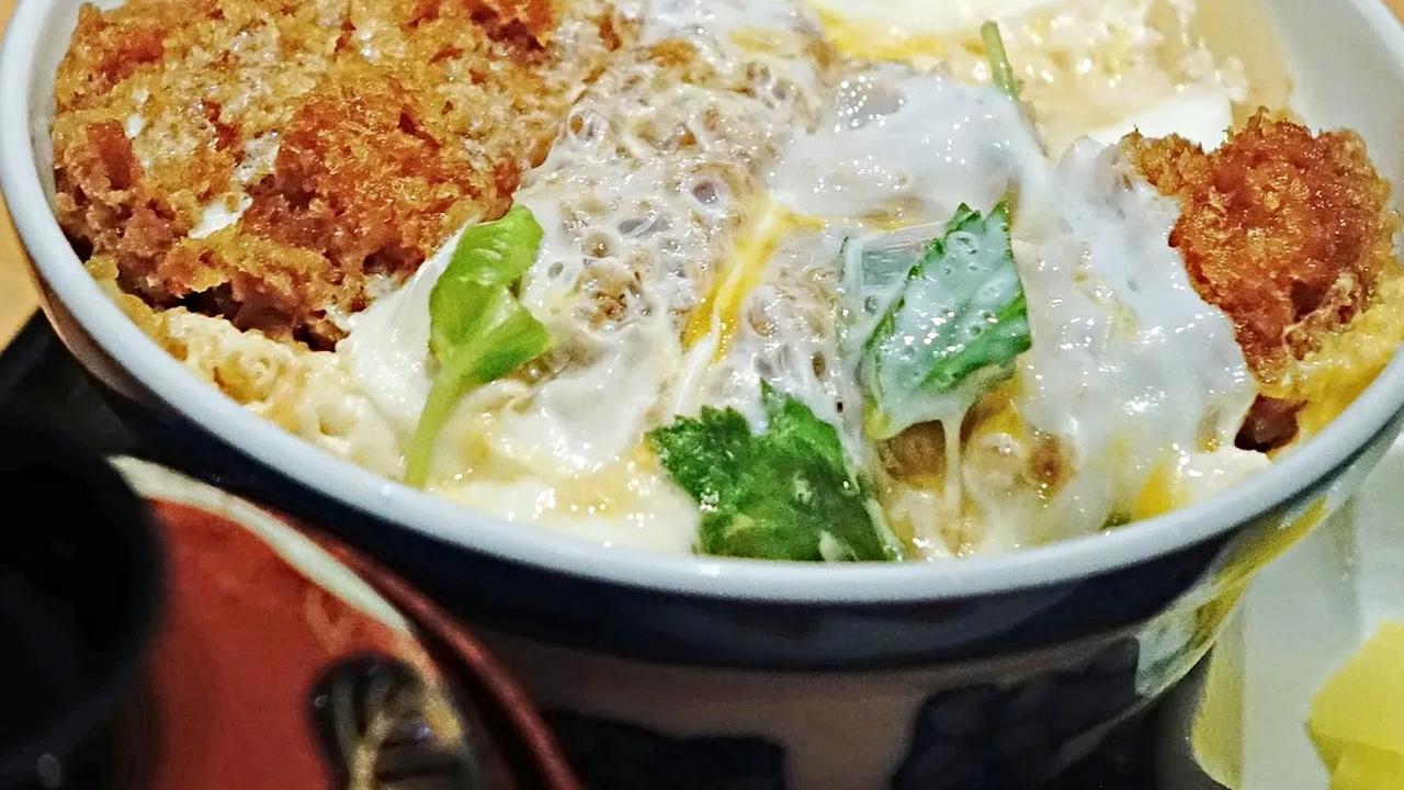 3. Resep <i>Katsudon (Katsu and Egg Rice Bowl)</i>