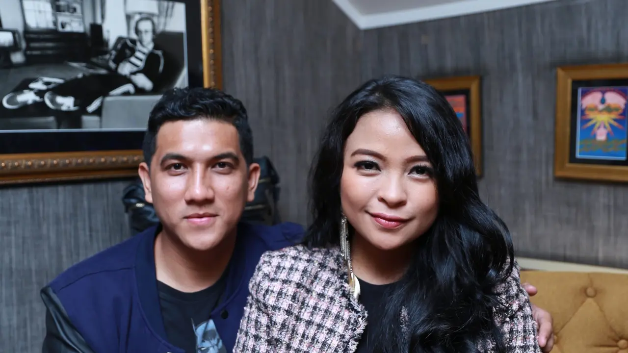 Arda Naff dan Tantri Kotak