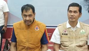 Gubernur Aceh Muzakir Manaf atau Mualem saat konferensi pers usai penetapan perpanjangan status tanggap darurat bencana hidrometeorologi Aceh, di restoran pendopo Gubernur Aceh, di Banda Aceh. (Liputan6.com/ Dok Ist)